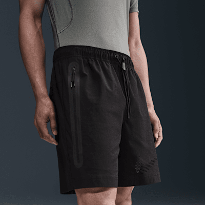 Image of Мъжки Къс панталон NIKE M NK TECH GX WOVEN SHORT, Балистик, черен цвят